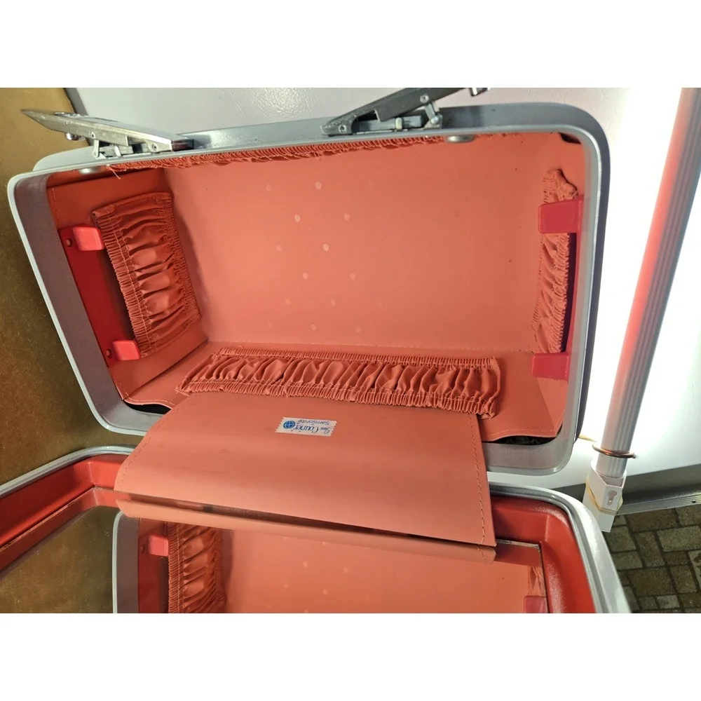 Vintage Sears Courier Samsonite Train Case Red Makeup Box Mirror Tray MCM